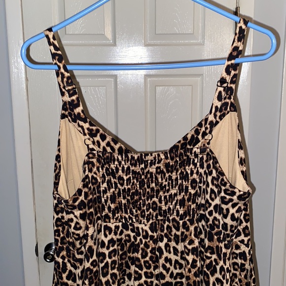 ❗️NWOT Cheetah Print Dress (w/pockets!) - Picture 7 of 10